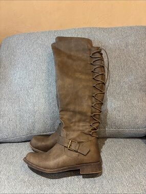 Justfab Priscilla lace   up tall boots! Size 6